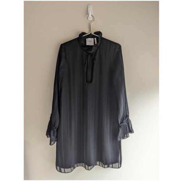 L'Academie The 70s Ruffle Sleeve Dress - Picture 4 of 11